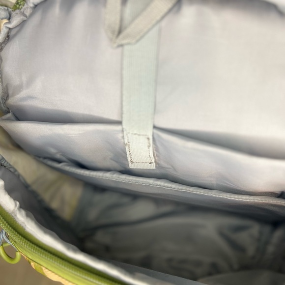 Embark Camouflage Backpack - Picture 5 of 6